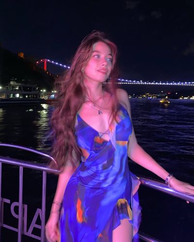 Alisa Sezen Sever seksi ifşa fotoğrafı 137