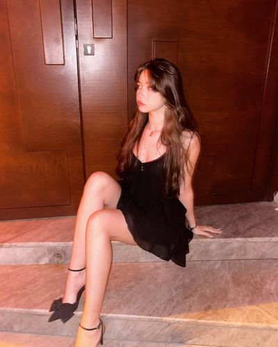 Alisa Sezen Sever seksi ifşa fotoğrafı 13