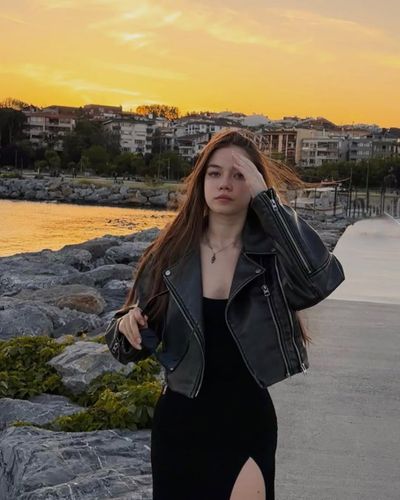 Alisa Sezen Sever seksi ifşa fotoğrafı 143