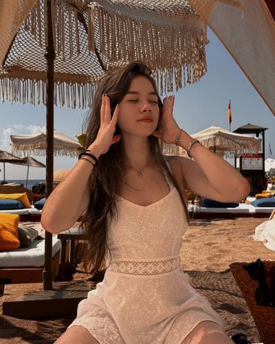 Alisa Sezen Sever seksi ifşa fotoğrafı 147