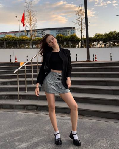 Alisa Sezen Sever seksi ifşa fotoğrafı 154