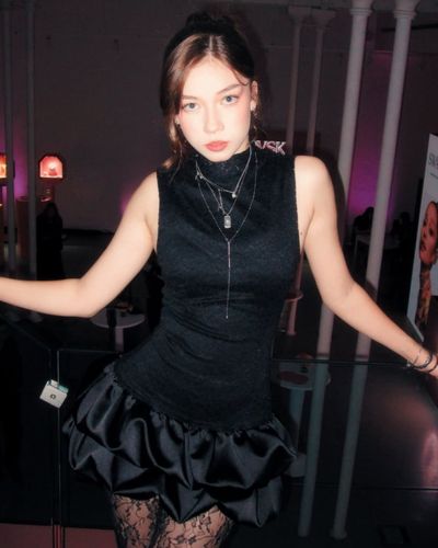 Alisa Sezen Sever seksi ifşa fotoğrafı 204