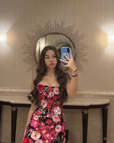Alisa Sezen Sever seksi ifşa fotoğrafı 23