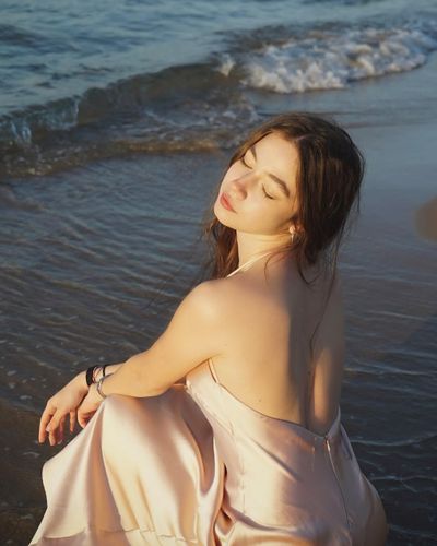 Alisa Sezen Sever seksi ifşa fotoğrafı 26