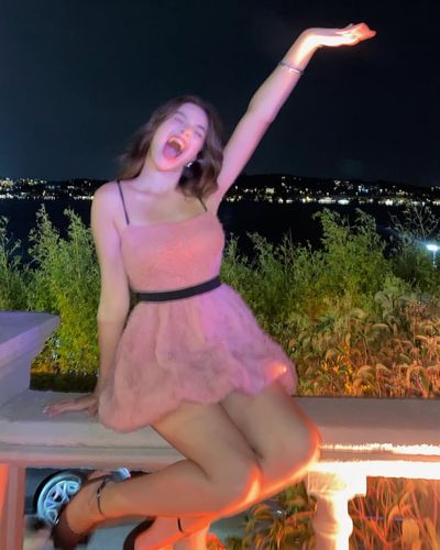Alisa Sezen Sever seksi ifşa fotoğrafı 34
