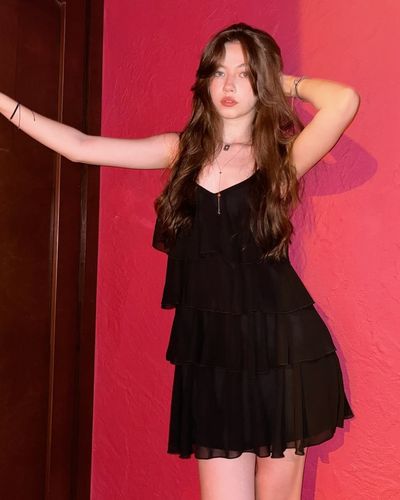 Alisa Sezen Sever seksi ifşa fotoğrafı 4