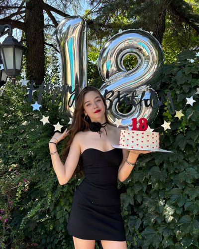 Alisa Sezen Sever seksi ifşa fotoğrafı 55