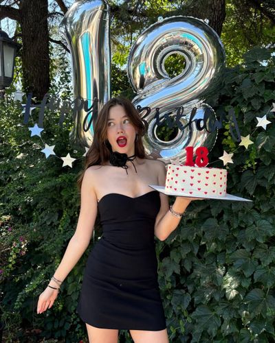 Alisa Sezen Sever seksi ifşa fotoğrafı 57