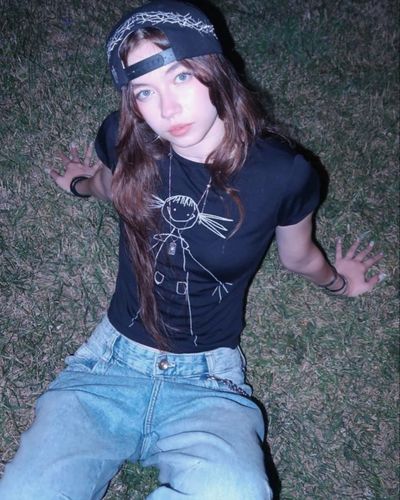 Alisa Sezen Sever seksi ifşa fotoğrafı 5