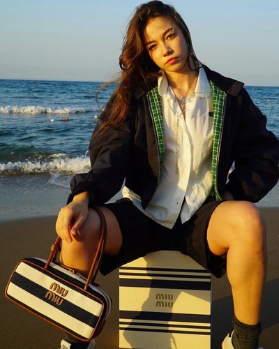 Alisa Sezen Sever seksi ifşa fotoğrafı 83