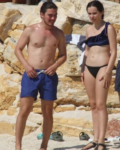 Almila Ada seksi ifşa fotoğrafı 103