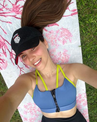 Almila Ada seksi ifşa fotoğrafı 136