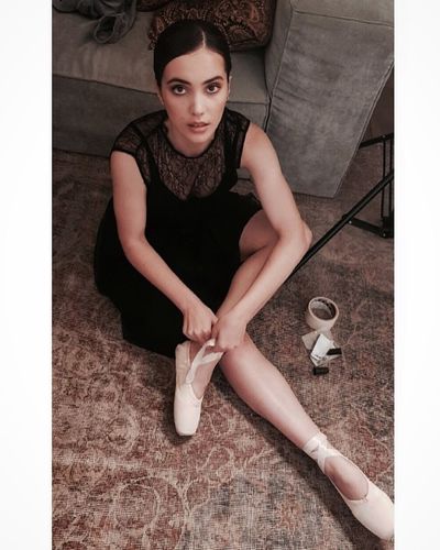 Almila Ada seksi ifşa fotoğrafı 242