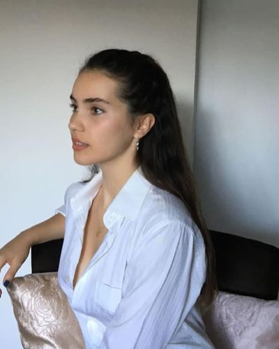 Almila Ada seksi ifşa fotoğrafı 24