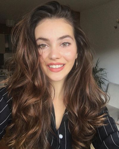Almila Ada seksi ifşa fotoğrafı 90