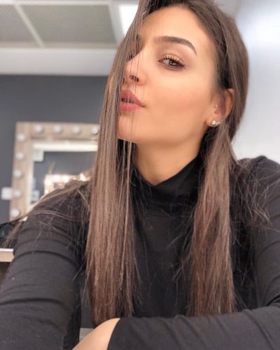 Asena Girişken seksi ifşa fotoğrafı 32
