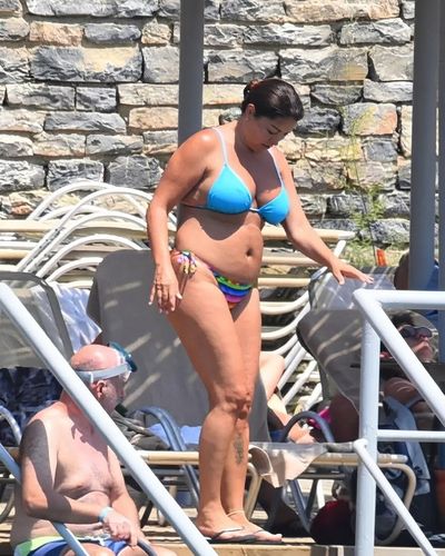Aşkın Nur Yengi seksi ifşa fotoğrafı 18
