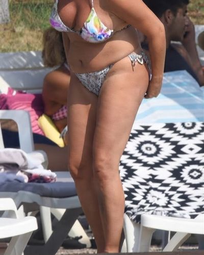 Aşkın Nur Yengi seksi ifşa fotoğrafı 2