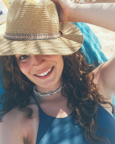 Aslı Bekiroğlu seksi ifşa fotoğrafı 445