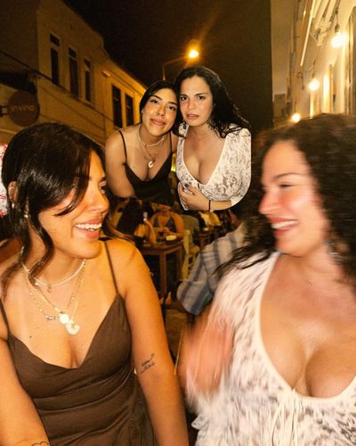 Aslı Bekiroğlu seksi ifşa fotoğrafı 484
