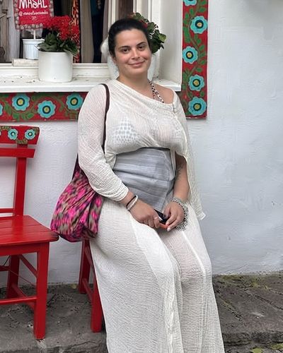 Aslı Bekiroğlu seksi ifşa fotoğrafı 485