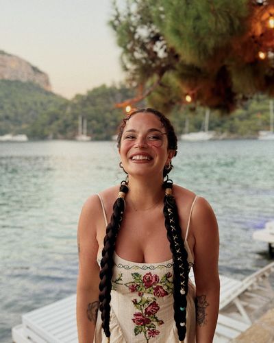 Aslı Bekiroğlu seksi ifşa fotoğrafı 500