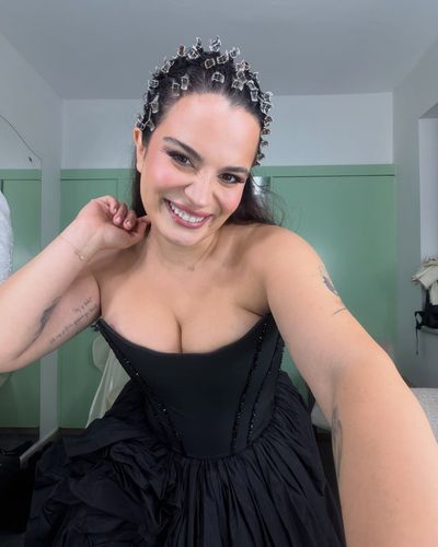 Aslı Bekiroğlu seksi ifşa fotoğrafı 270