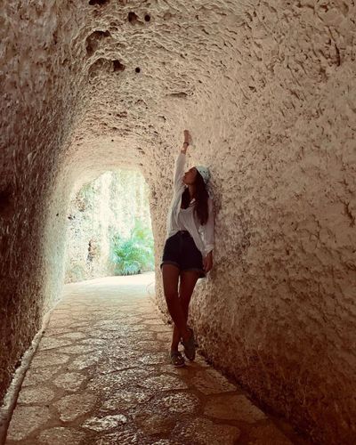Aslı Enver seksi ifşa fotoğrafı 100