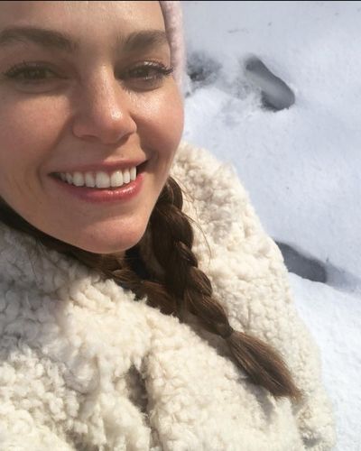 Aslı Enver seksi ifşa fotoğrafı 132