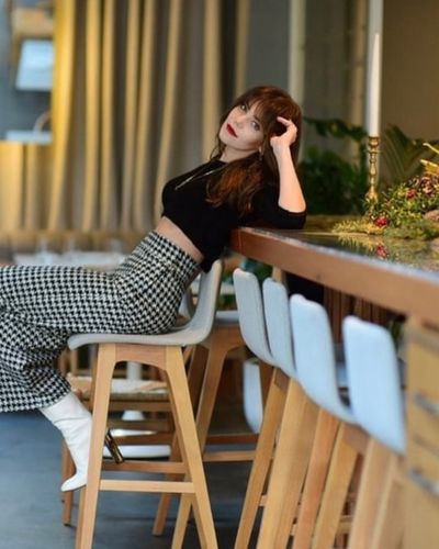 Aslı Enver seksi ifşa fotoğrafı 171