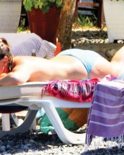 Aslı Enver seksi ifşa fotoğrafı 173