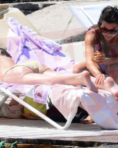 Aslı Enver seksi ifşa fotoğrafı 56