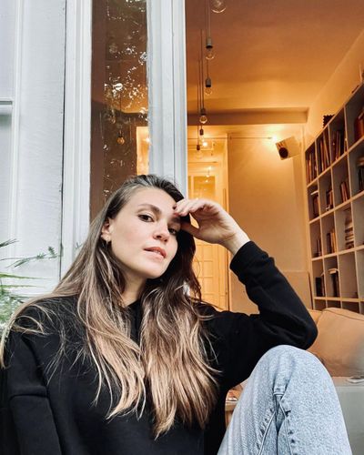Aslı Enver seksi ifşa fotoğrafı 99