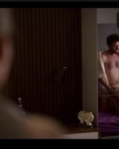 Aslı Enver seksi ifşa fotoğrafı 21 — Tam Bir Centilmen (2024)
