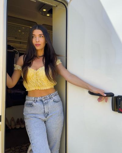 Aslıhan Güner seksi ifşa fotoğrafı 1004