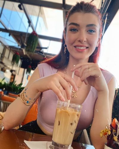 Aslıhan Güner seksi ifşa fotoğrafı 931