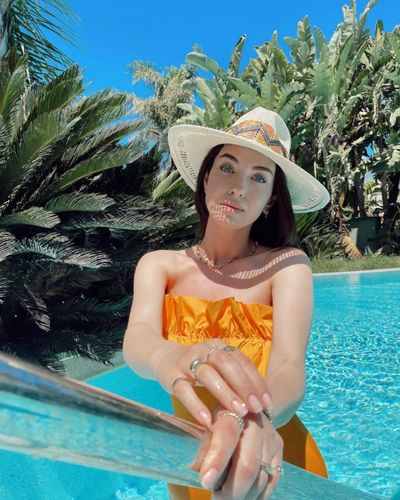 Aslıhan Güner seksi ifşa fotoğrafı 999