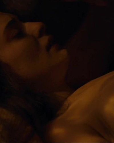 Aslıhan Gürbüz seksi ifşa fotoğrafı 5 — Kor (2022)