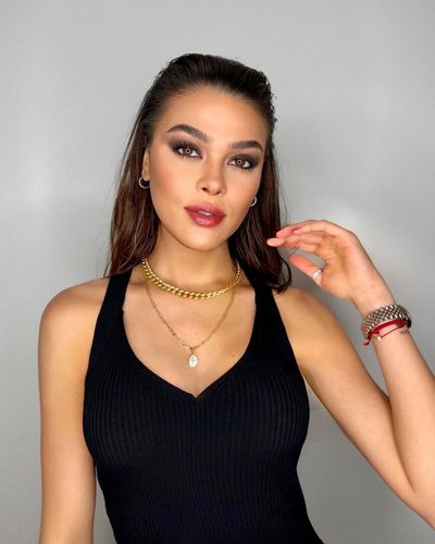 Aslıhan Karalar seksi ifşa fotoğrafı 2