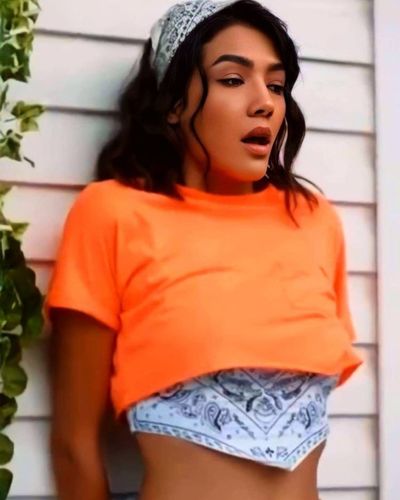 Aybüke Pusat seksi ifşa fotoğrafı 95296