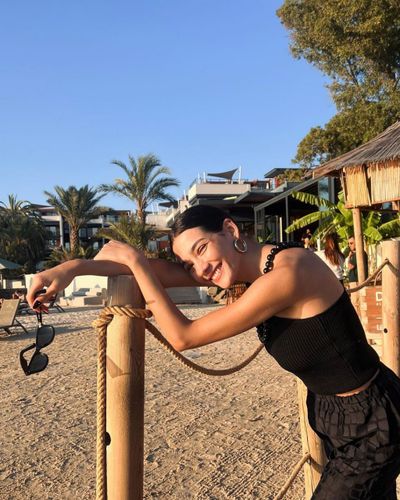 Aybüke Pusat seksi ifşa fotoğrafı 95261