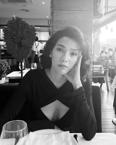 Aybüke Pusat seksi ifşa fotoğrafı 95239