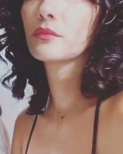 Aybüke Pusat seksi ifşa fotoğrafı 95236