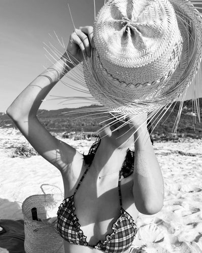Aybüke Pusat seksi ifşa fotoğrafı 95226