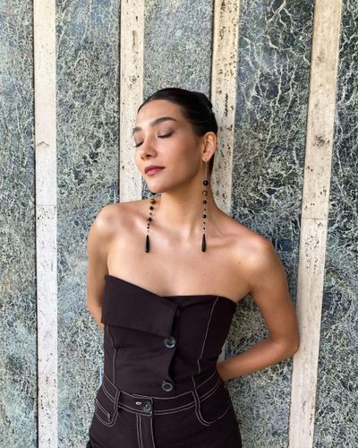 Aybüke Pusat seksi ifşa fotoğrafı 95207