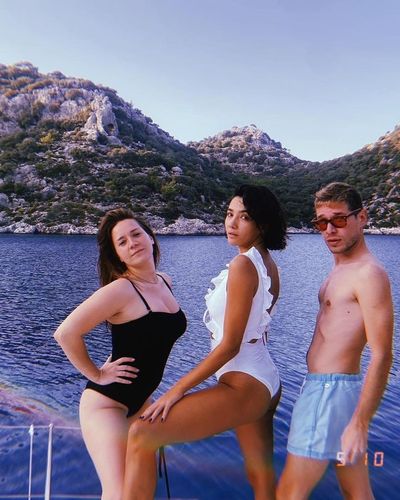 Aybüke Pusat seksi ifşa fotoğrafı 95053
