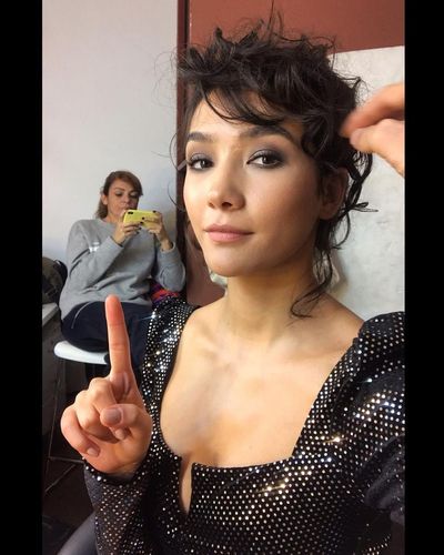 Aybüke Pusat seksi ifşa fotoğrafı 95034