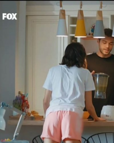Aybüke Pusat seksi ifşa fotoğrafı 94991