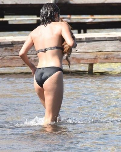 Aybüke Pusat seksi ifşa fotoğrafı 94972