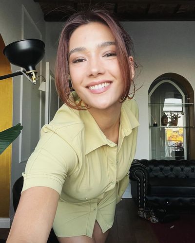 Aybüke Pusat seksi ifşa fotoğrafı 590